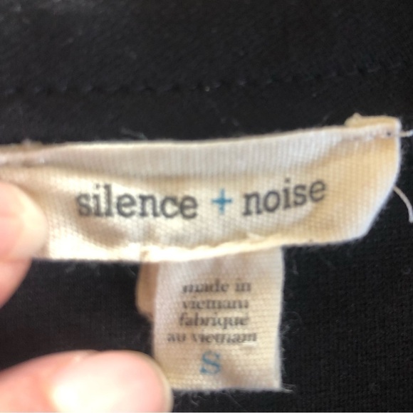 Silent + Noise Urban Outfitters Cut Out Ponte Off The Shoulder Mini Dress Size S - Picture 12 of 14